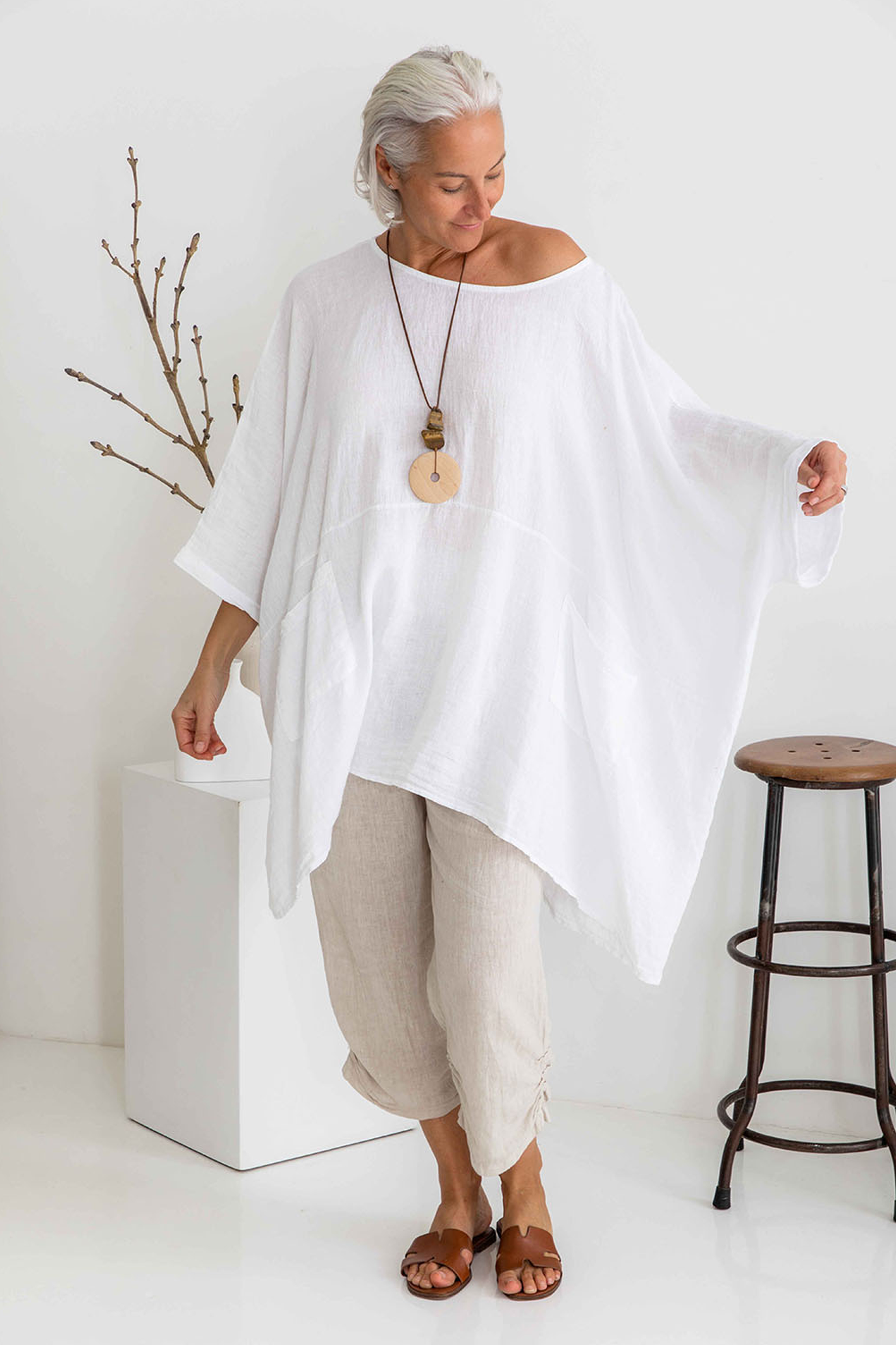 'Tami' Linen Top - White/Sand