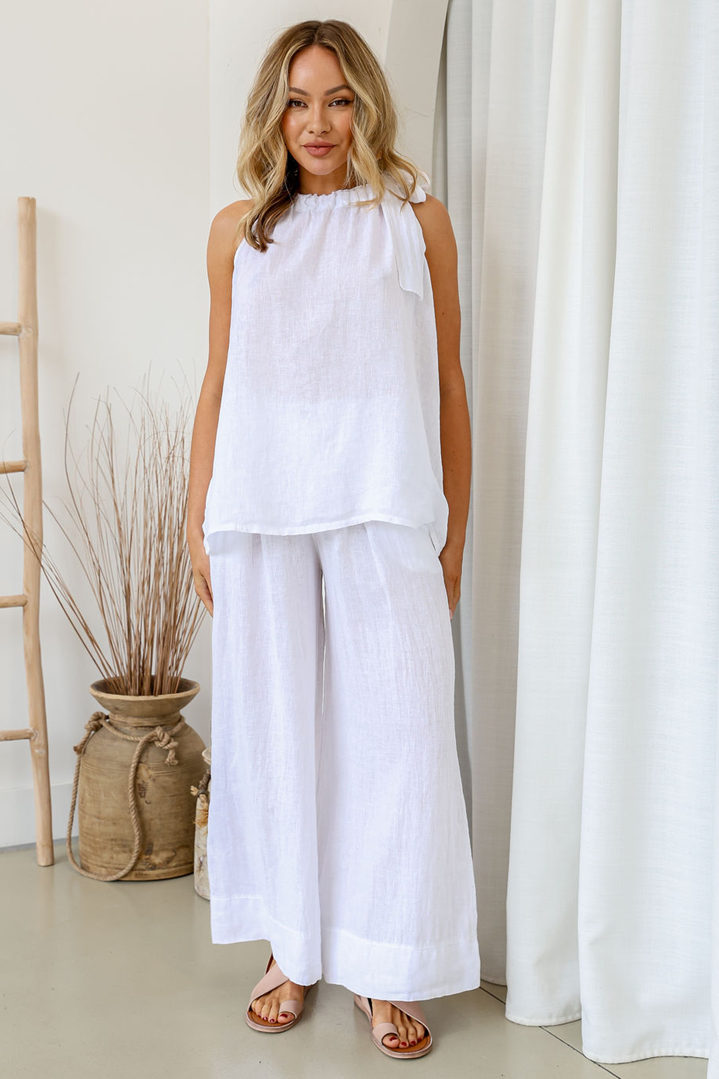 'Yasmin' Linen Top - White